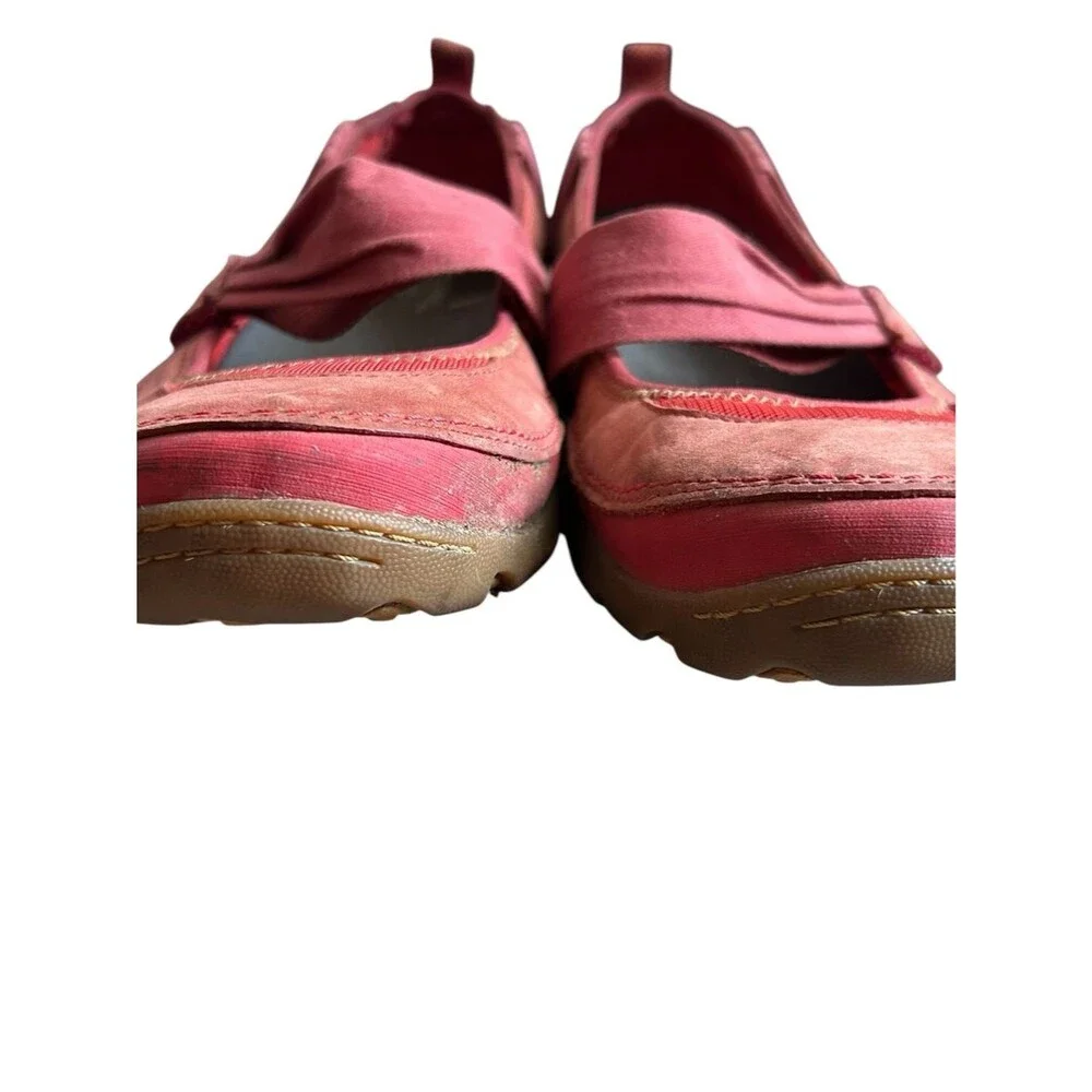 Merrell women red
